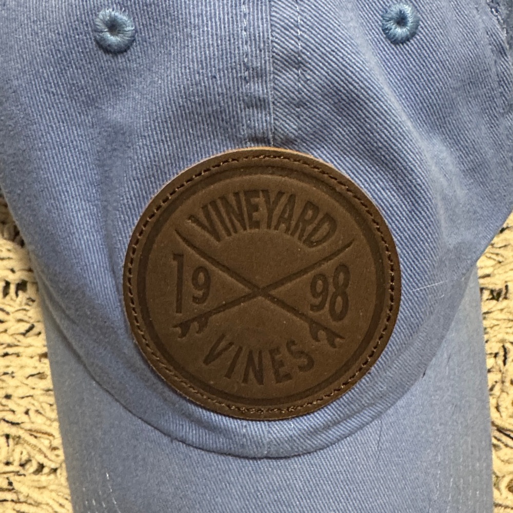 Vineyard Vines Hat - Picture 2 of 4